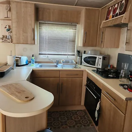 Mobil-home 6 Pers, 40 M2, 2 Ch, 2 Sdb مكان تخييم *