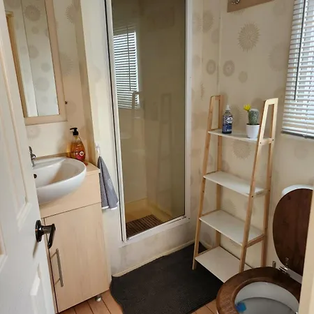 Mobil-home 6 Pers, 40 M2, 2 Ch, 2 Sdb Campsite